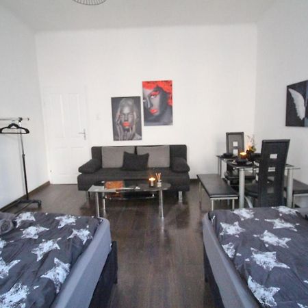 23Sam Apartment Vienna 23 Malfattigasse Viena Exterior foto