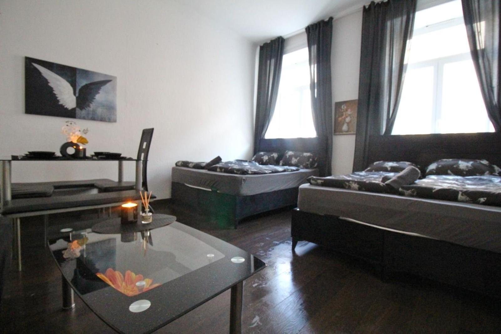 23Sam Apartment Vienna 23 Malfattigasse Viena Exterior foto